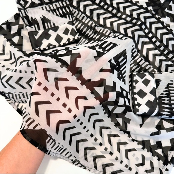 Eight Sixty Womens Long Sleeve Button Up Top Blouse S - Picture 4 of 7